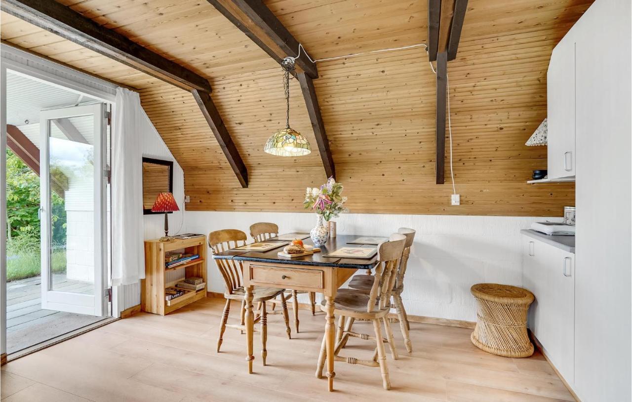 Amazing Home In Logstrup With Kitchen Экстерьер фото